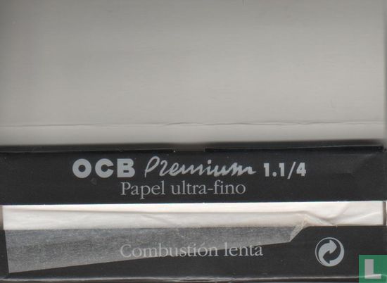 OCB 1 1/4 size Black Premium - Image 2