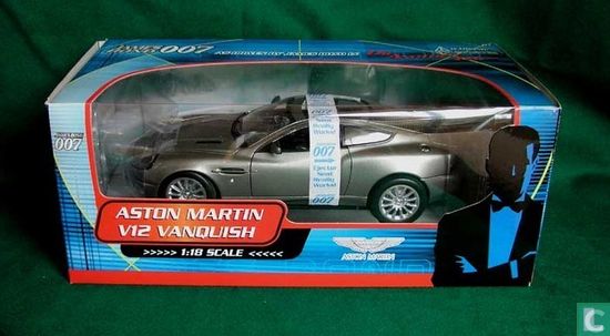 Aston Martin V12 Vanquish - Image 3