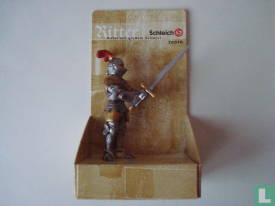Knight with great sword - Image 3