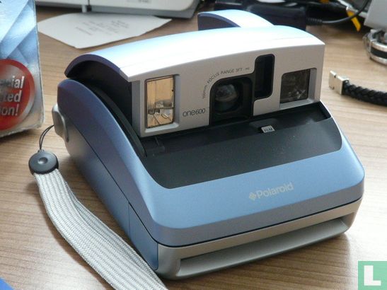 Polaroid One600 - Image 2