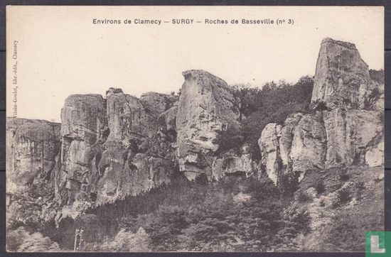 Surgy (environs de Clamecy), Roches de Basseville