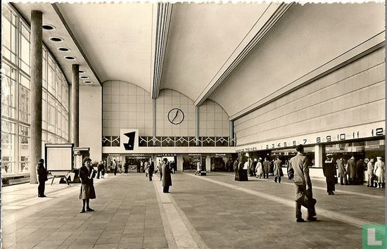 Hal Centraal Station