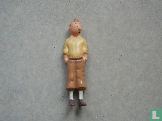 Tintin avec les mains dans les poches de pantalon - Image 1