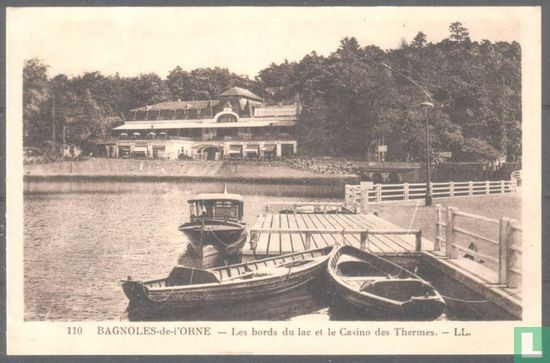 Bagnoles-de-L'Orne, Les Bords du Lac et le Casino des Thermes
