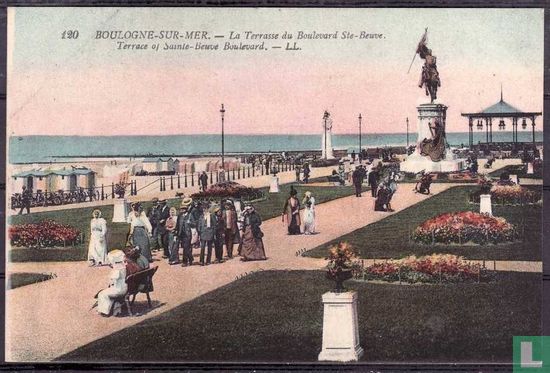 Boulogne-sur-Mer, La Terrasse du Boulevard Ste-Beuve