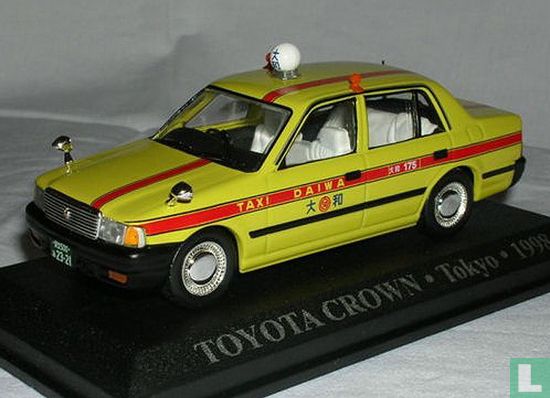 Toyota Crown Tokyo