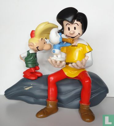Johan and Peewit with Smurf with flute - Image 1