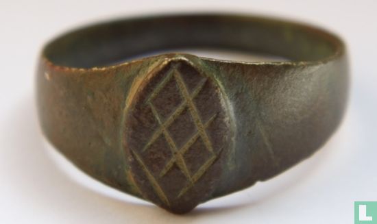 Middeleeuwse bronzen ring