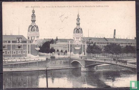 Nantes, Le Pont de la Rotonde et les Tours de la Biscuiterie Lefèvre Utile