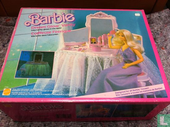 Barbie Dream Glow Vanity