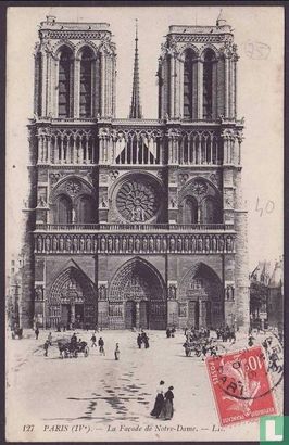 Paris, La Facade de Notre-Dame