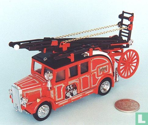 Leyland Cub Fire Engine - Afbeelding 2