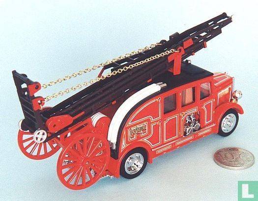 Leyland Cub Fire Engine - Image 3