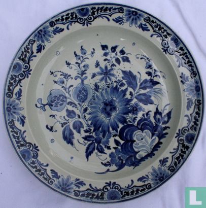 Handpainted plate, 34 cm, Delft - Image 1