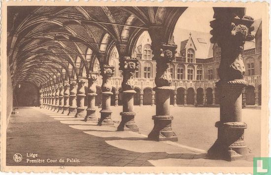 Liège : Première Cour du Palais