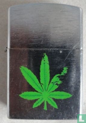 Zippo Cannabisblad - Image 1