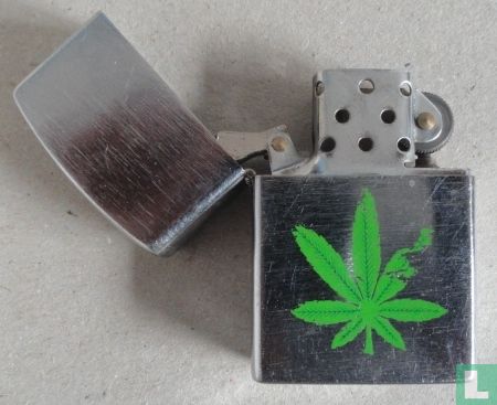 Zippo Cannabisblad - Image 3