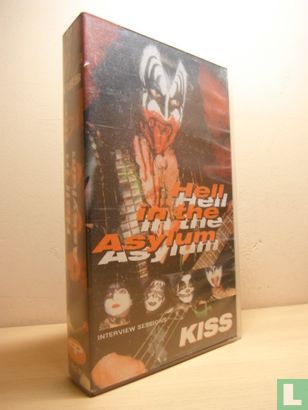Hell in the Asylum - Afbeelding 1