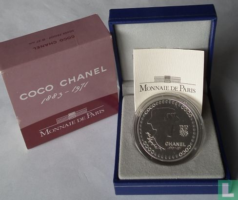 France 5 euro 2008 (PROOF - silver 900‰) "125th anniversary of the birth of Gabrielle 'Coco' Chanel" - Image 3