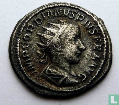 Keizer Gordianus III AR Antoninianus, geslagen te Rome 240 n.Chr - Afbeelding 2