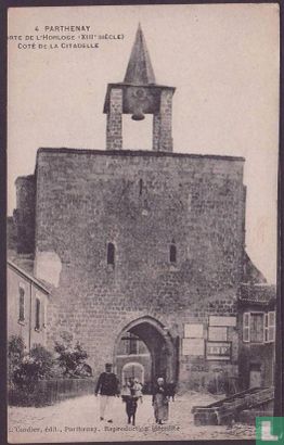 Parthenay, Porte de Horloge - Cote de la Citadelle