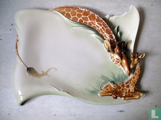 Franz porselein.Decoratieve schaal in de vorm van een giraf. - Bild 1