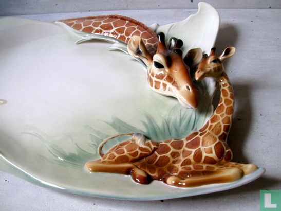 Franz porselein.Decoratieve schaal in de vorm van een giraf. - Bild 2