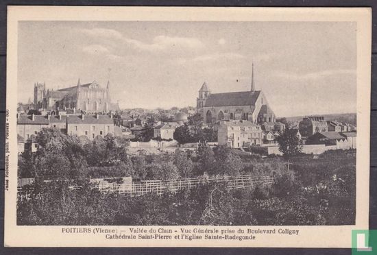 Poitiers, Vallee du Clain - Vue Generale prise du Boulevard Coligny - Cathedrale Saint-Pierre et l´Eglise Sainte