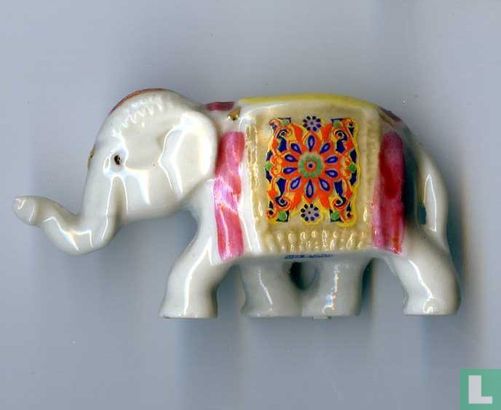 Elefant   - Bild 1