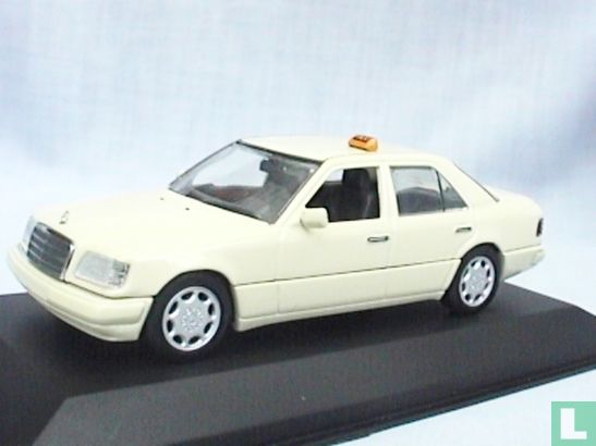 Mercedes-Benz E200-E420 1994 Taxi