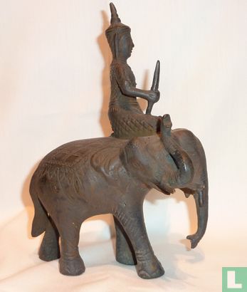Man op drie koppige olifant - Afbeelding 3