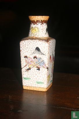 Antique Japanese Satsuma vase Craquelé small Fine Meiji Period H 155 mm B 60 mm  - Image 1