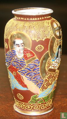 Antique Satsuma vase Japonais petit en porcelain Fine Meiji Période H 100 mm B 55 mm  - Image 1