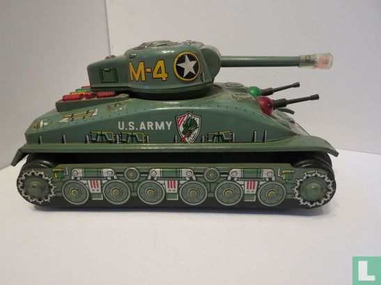 Sherman M-4 tank - Image 1