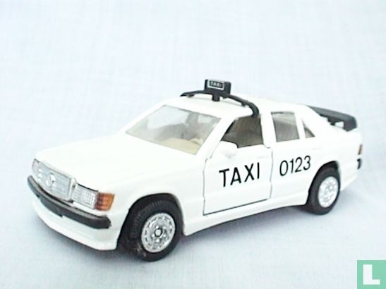 Mercedes 190E Taxi 0123