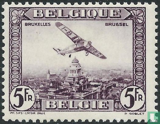 Fokker F.VII boven steden