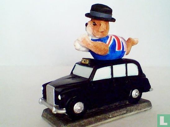 Winston Travels on a Black Cab