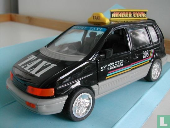 Mitsubishi Space Runner Taxi - Image 2