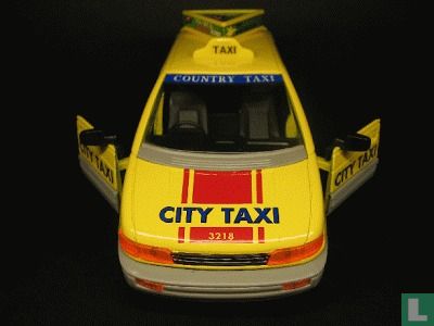 Mitsubishi Space Runner Taxi - Image 2