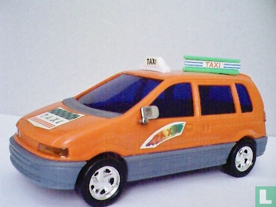 Mitsubishi Space Runner Taxi