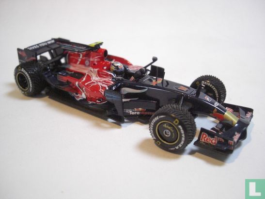 Toro Rosso STR3 - Ferrari