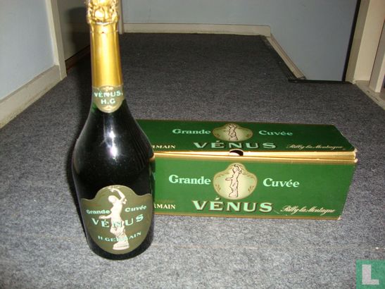 venus champagne met originele verpakking - Image 3
