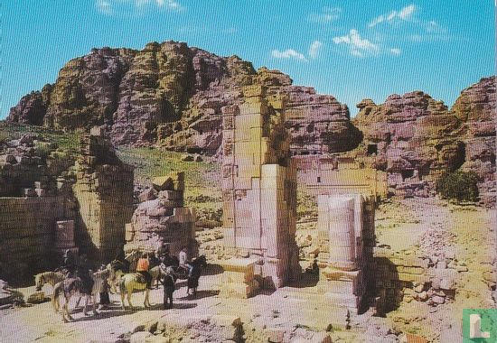 Triumphal Arch at Petra - Afbeelding 1