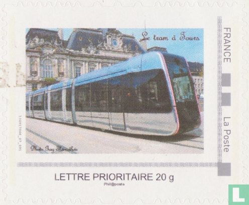 Opening tram in Tours