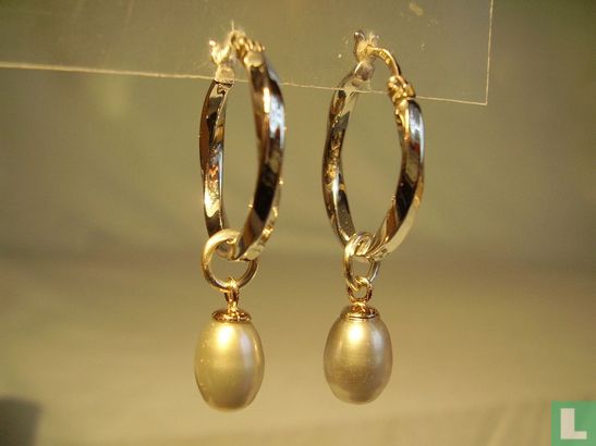 Ohrringe Creolen mit echten Perlen - Bild 1