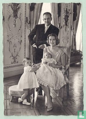 Le Prince Rainier III, La Princesse Grace, Le Prince Albert et la Princesse Caroline