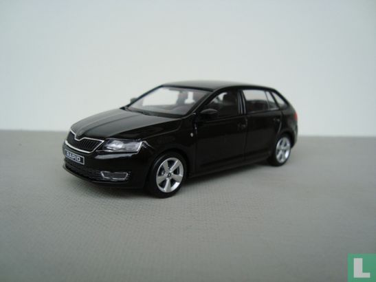 Skoda Rapid Spaceback - Image 1
