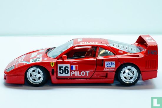 Ferrari F40 #56 ’Pilot’ - Bild 2