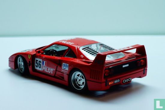 Ferrari F40 #56 ’Pilot’ - Bild 3