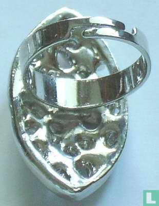 Ring mit roten Zirkonia oval - Bild 2